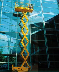 Compact 2747 E Scissor Lift