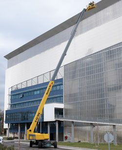 HB 135 JRT Telescoping Boom Lift