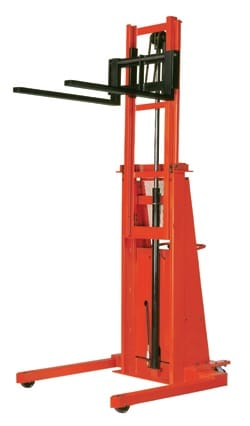 straddle stacker