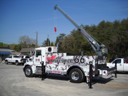 HT66KX Truck-Mounted Crane 11000lbs Lifting Capacity