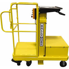 Mini Merchandise Lift