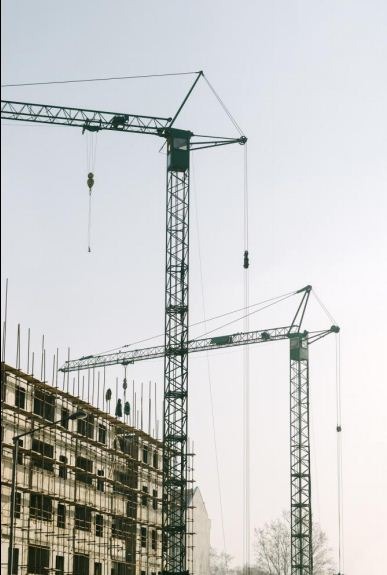 Safely Operate a Crane