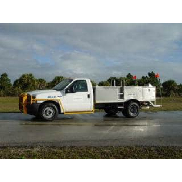 TL700 Lavatory Service Truck